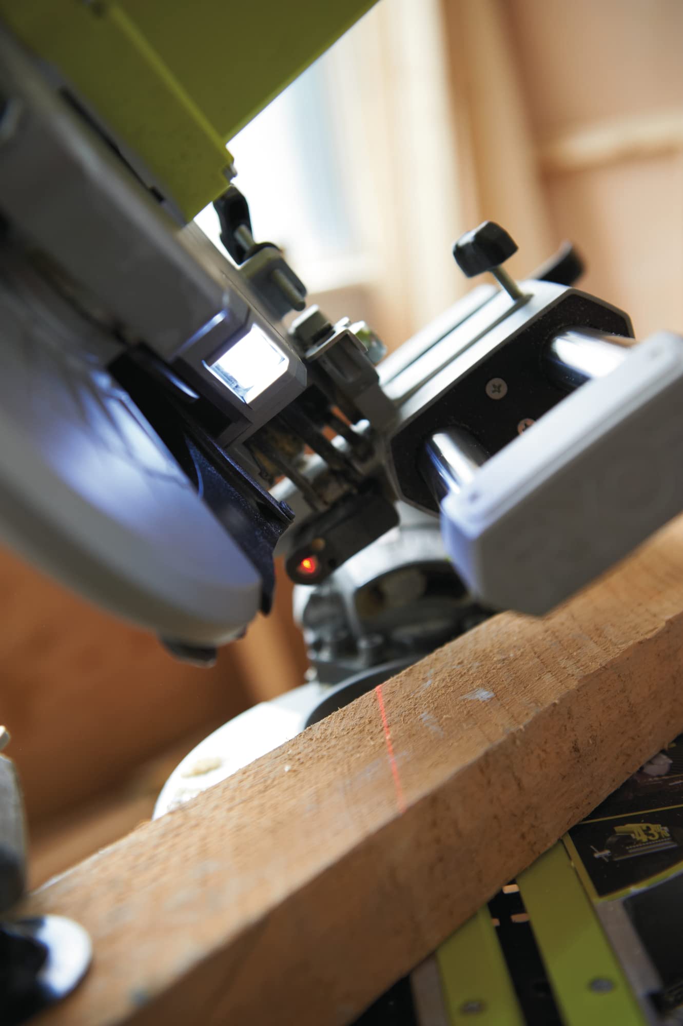 ryobi-ems216-scie-onglets-radiale-1500w-lame-216-mm image 5