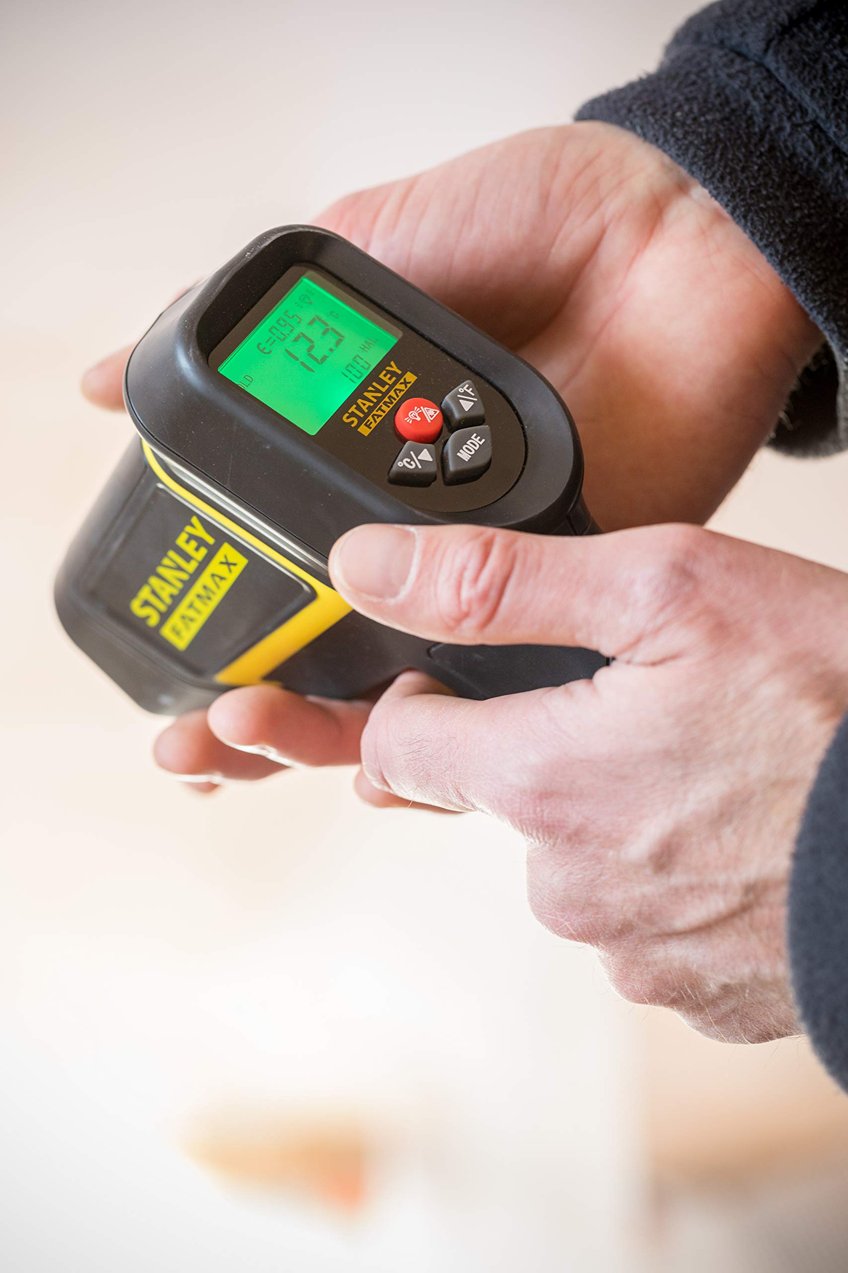 stanley-fatmax-fmht0-77422-thermom-tre-infrarouge-laser image 7