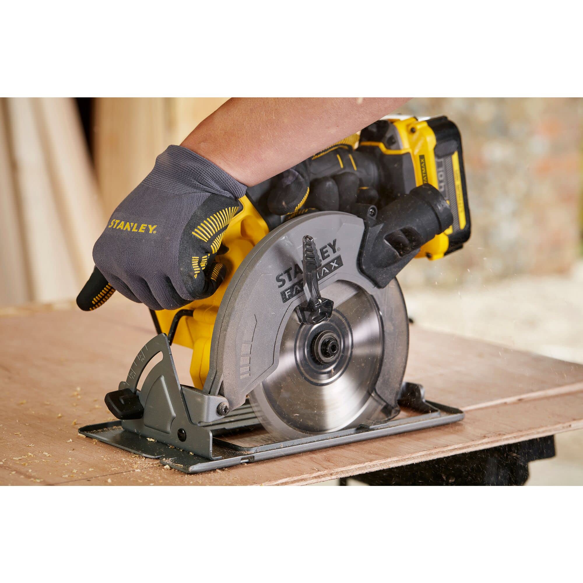 stanley-fatmax-v20-scie-circulaire-165-mm-sans-batterie image 8