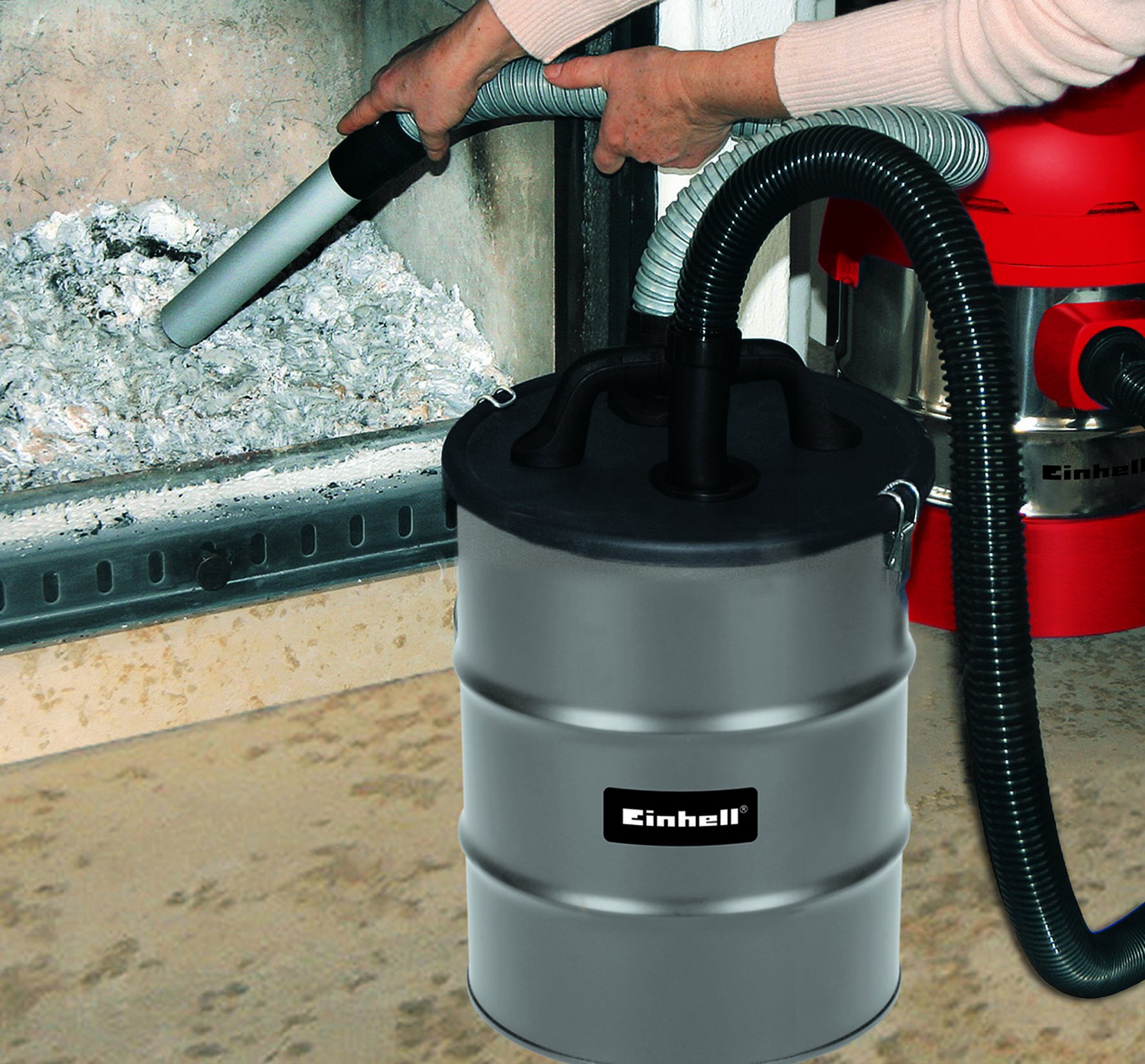 einhell-bidon-vide-cendres-12-litres-filtre-aspirateur image 3