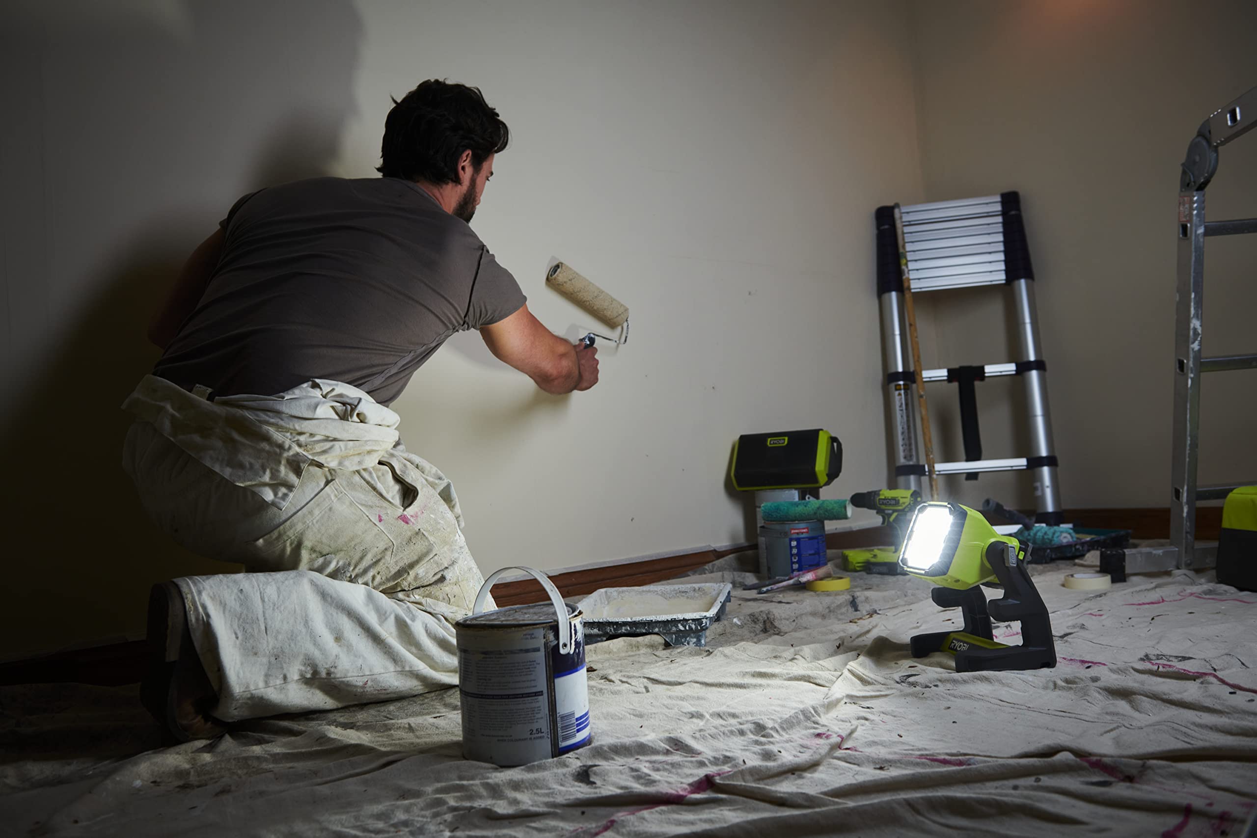 ryobi-rlfd18-0-lampe-projecteur-18v-1800lm-solo image 2
