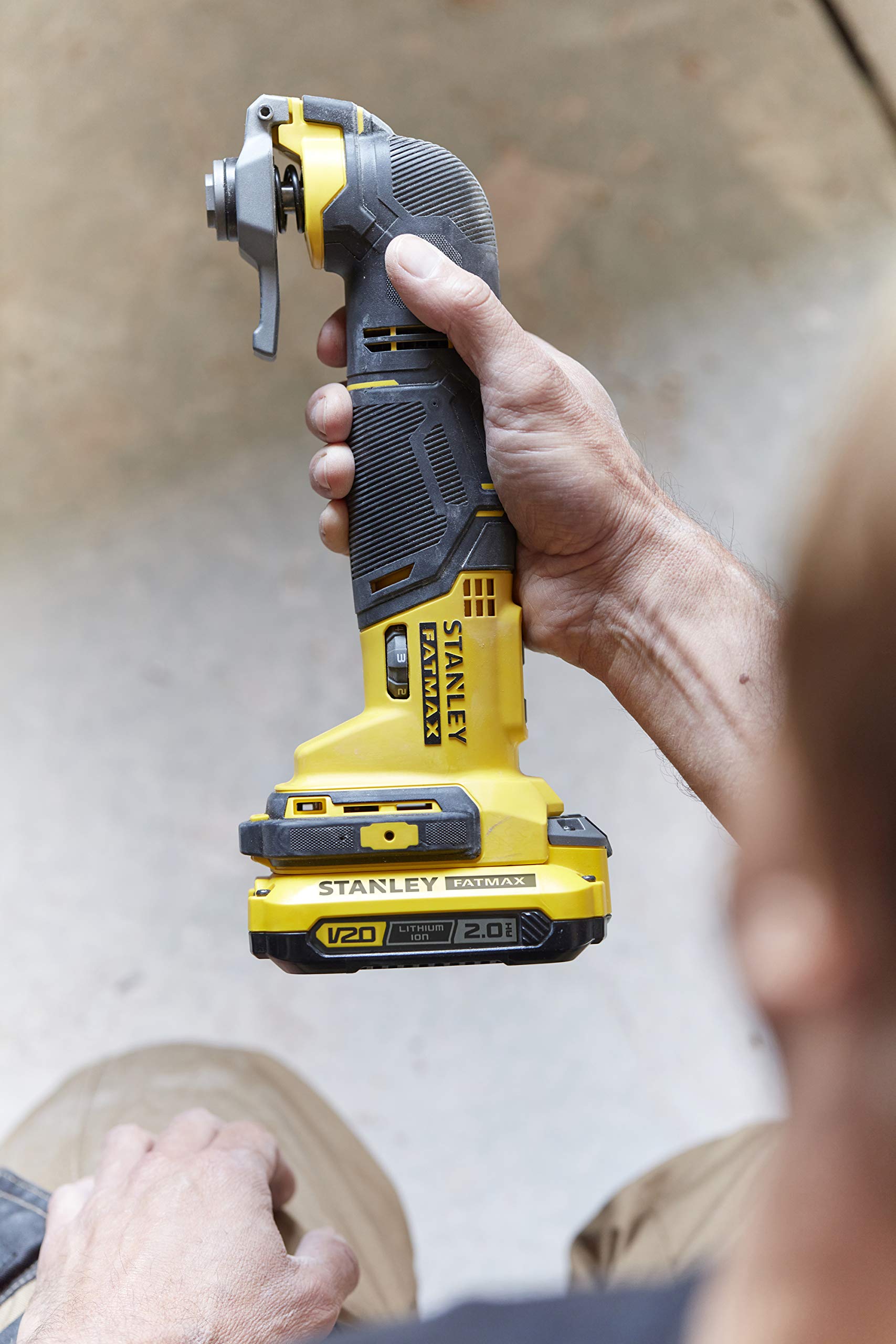 stanley-v20-sfmce500d2k-qw-outil-multifonction-18v-2x2ah image 6
