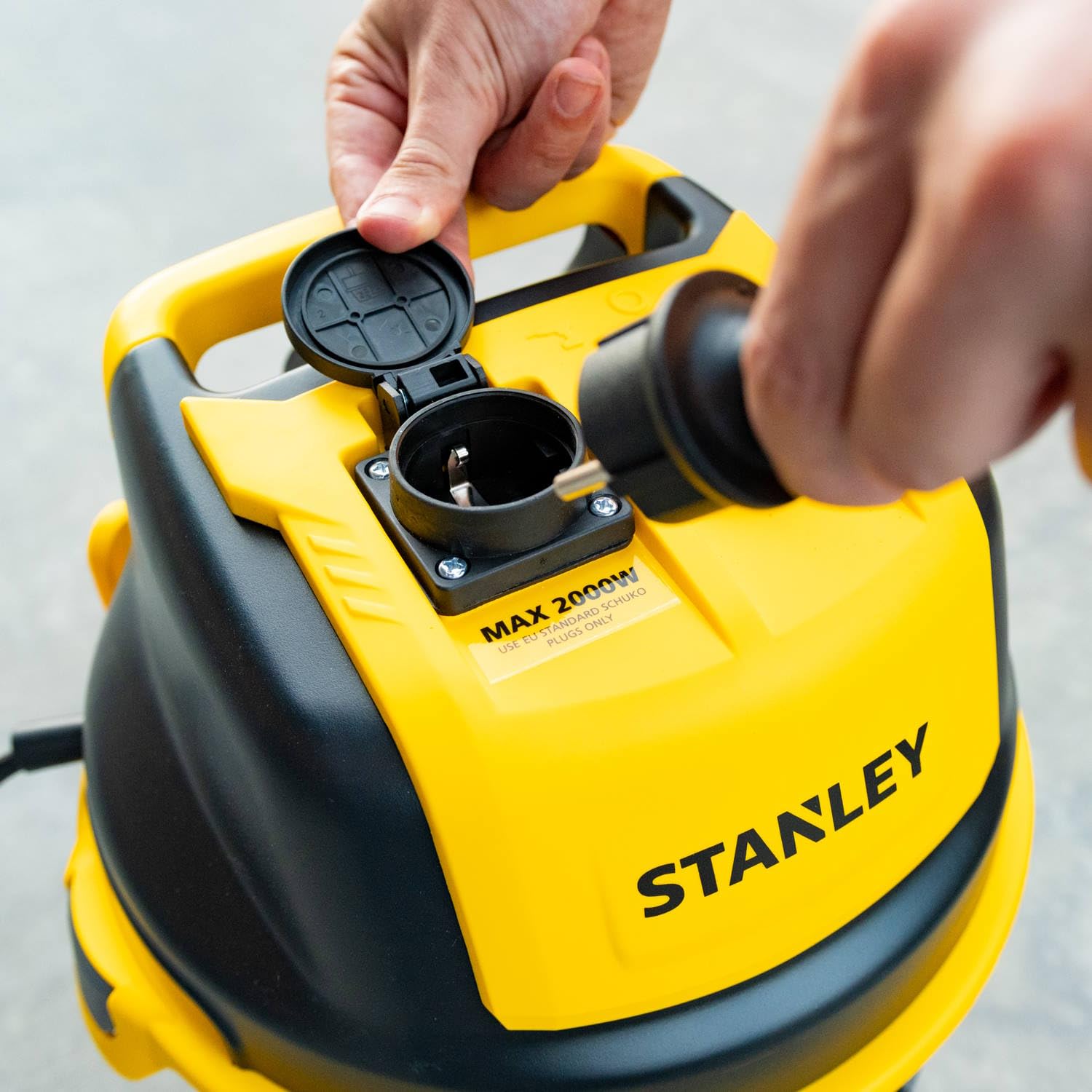 stanley-fatmax-aspirateur-eau-et-poussi-res-20-l-1400-w image 5