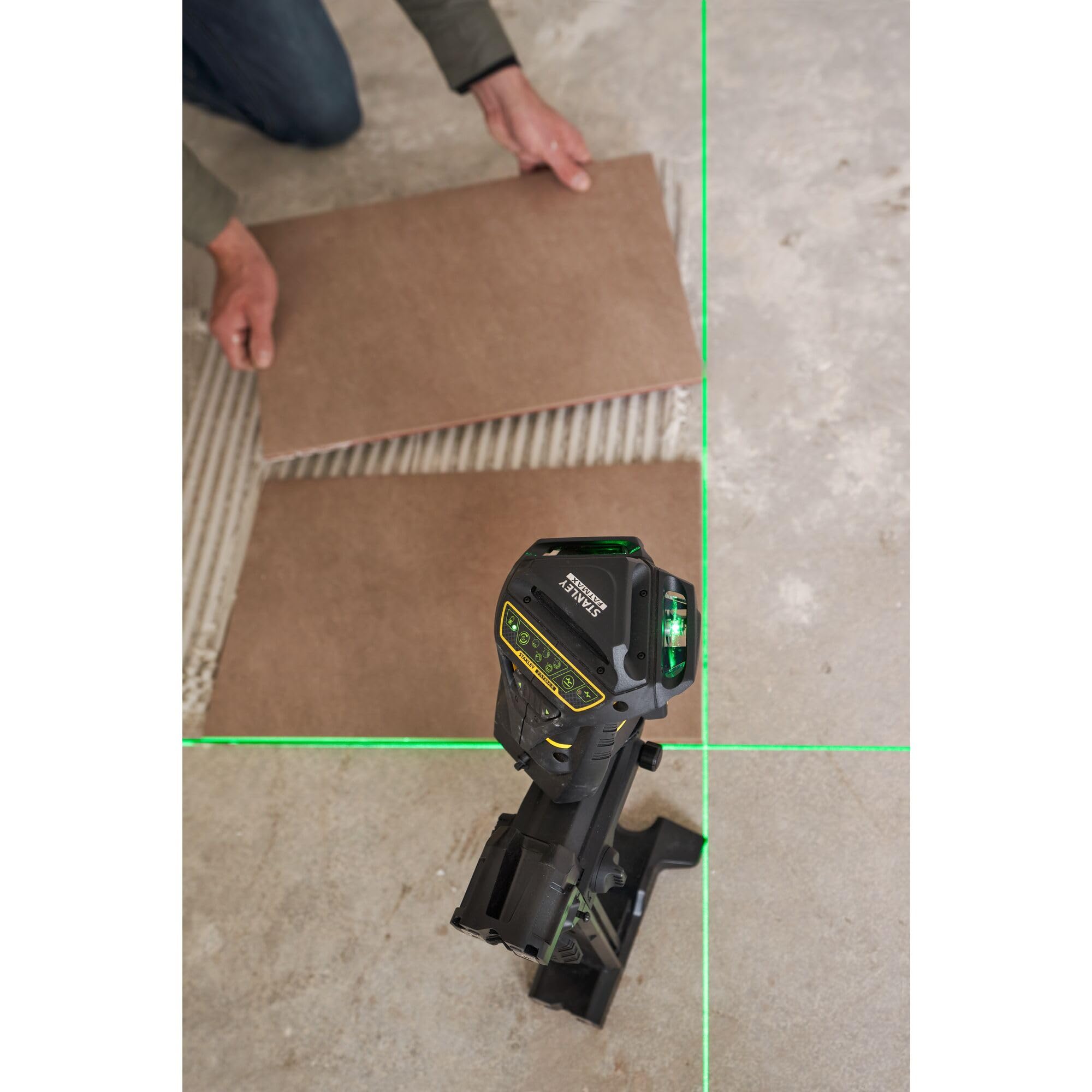 stanley-fatmax-fmht1-77356-niveau-laser-vert-360-3-lignes image 4
