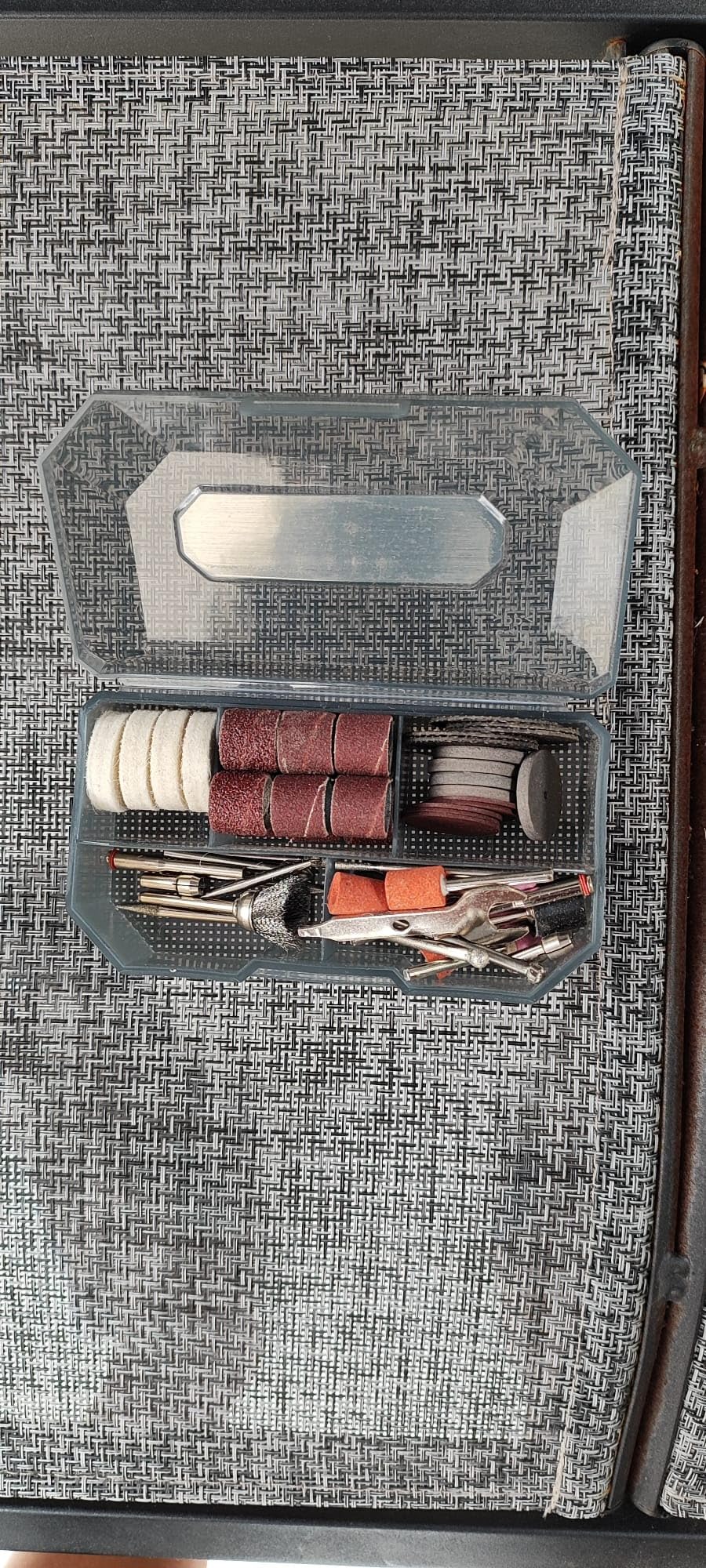Accessoires nombreux