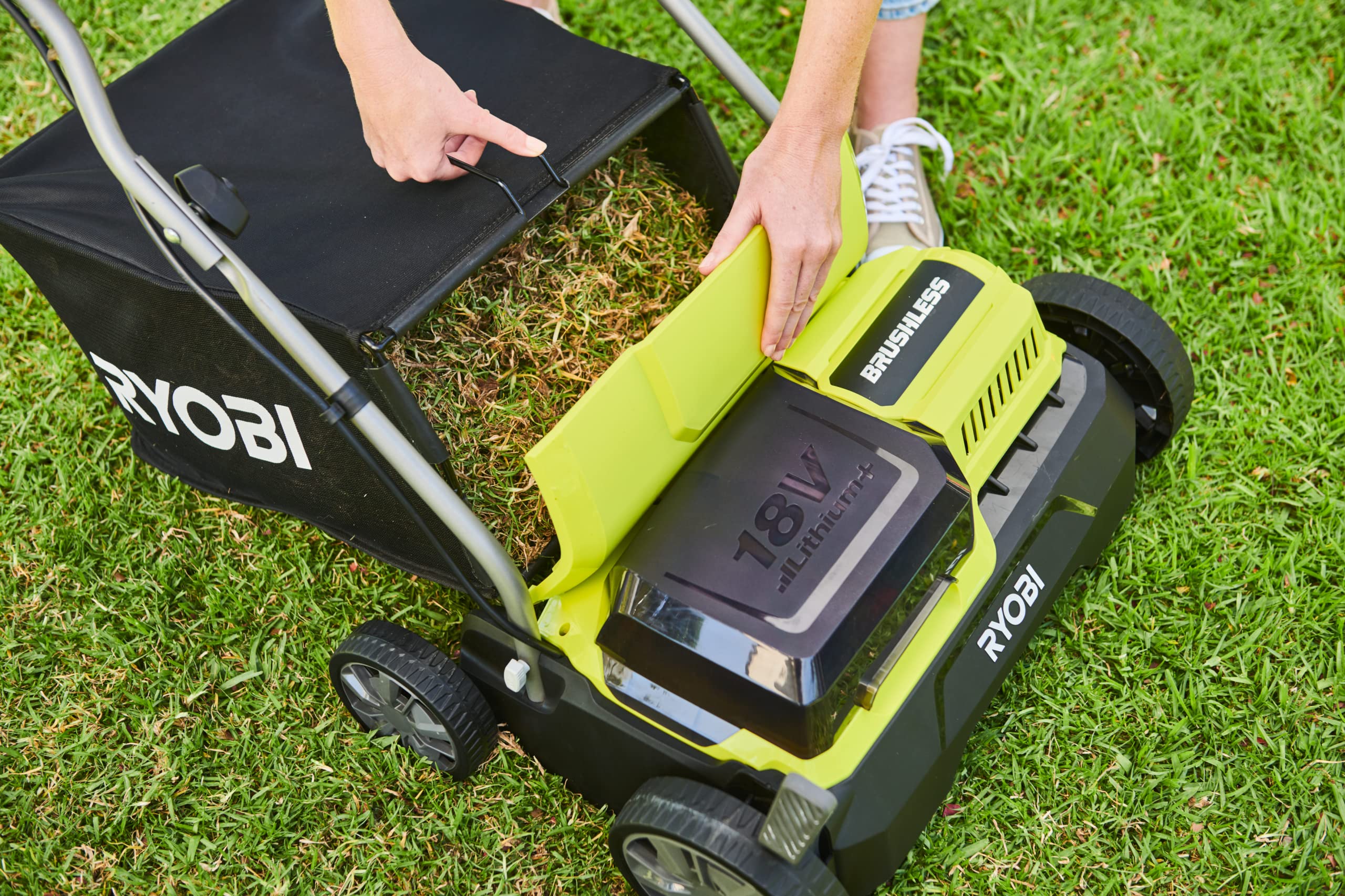 ryobi-rac822-bac-souple-55-l-scarificateur-ry18sfx35a image 2