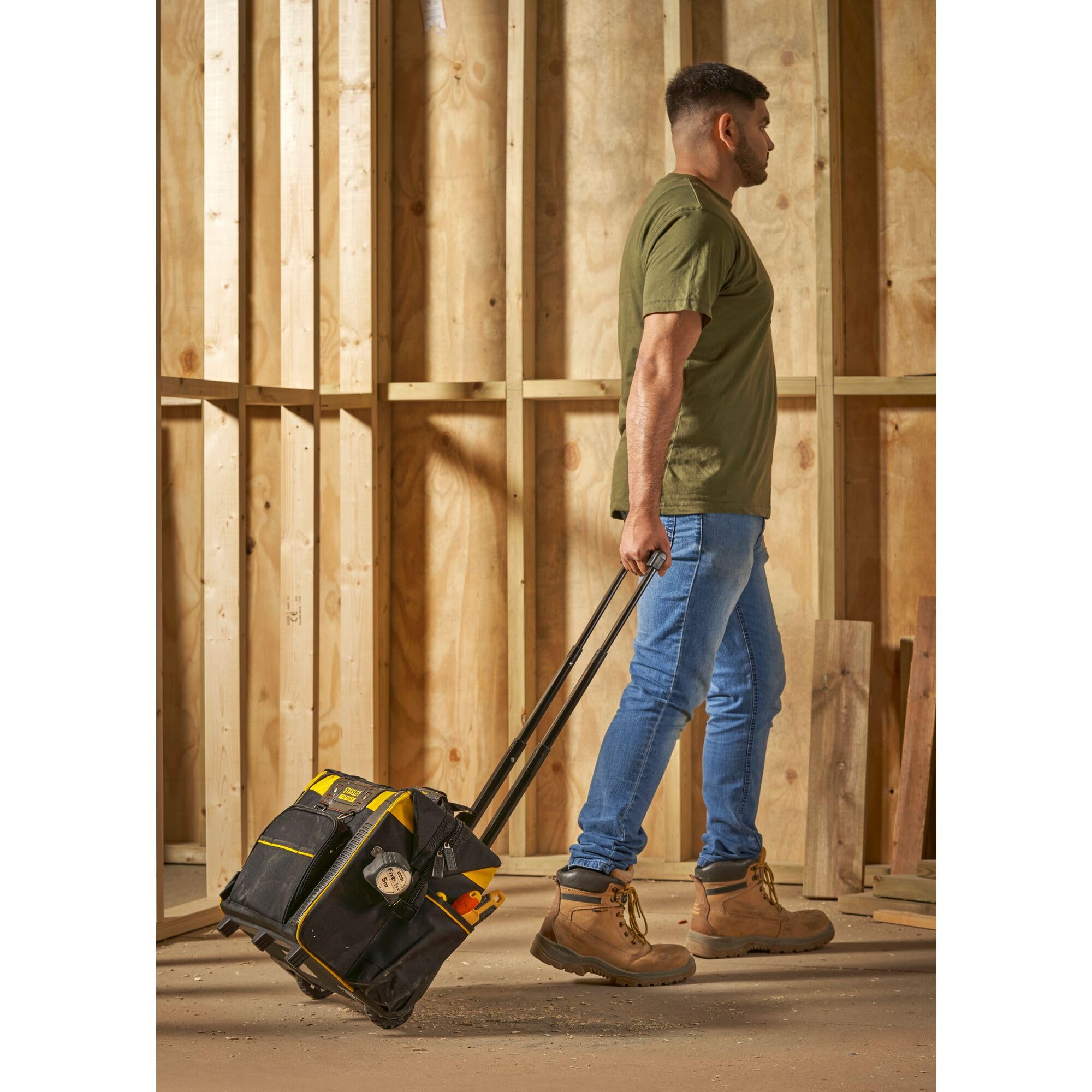 stanley-fatmax-fmst1-80148-sac-outils-roulettes-50-cm image 2