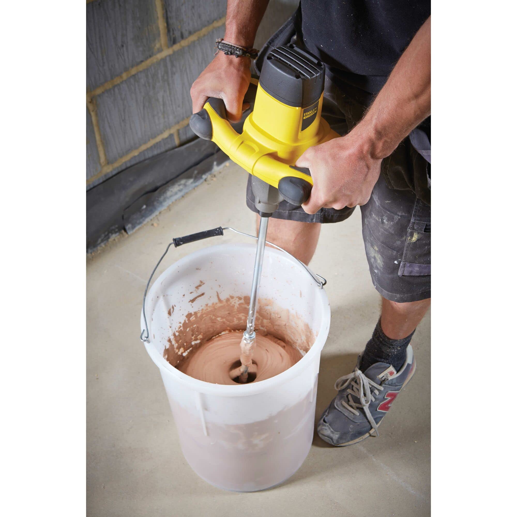stanley-fatmax-fme190-malaxeur-1600w-h-lice-140-mm image 3
