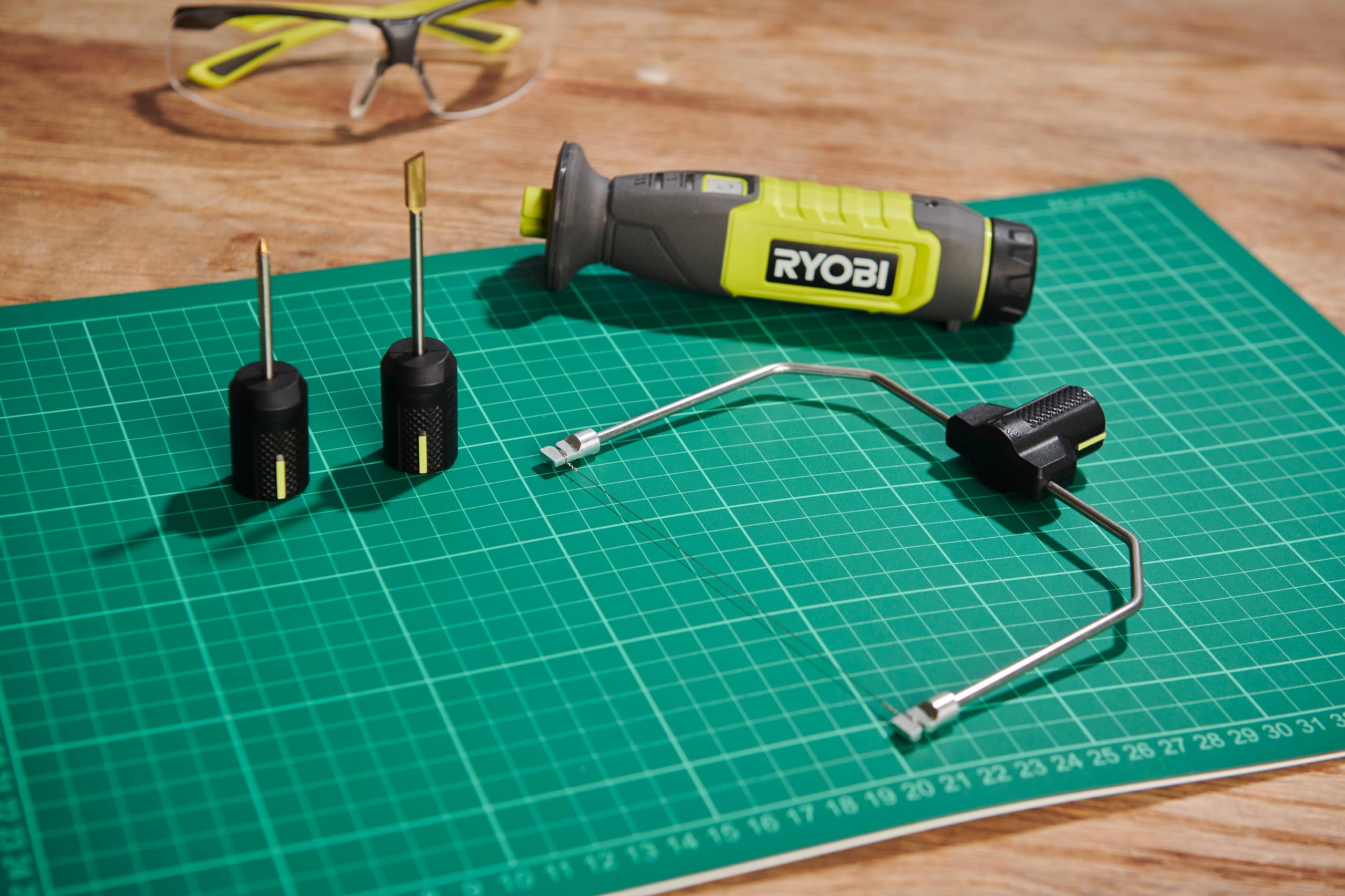 ryobi-rhc4-120g-coupeur-fil-chaud-4v-2ah-5-accessoires image 6