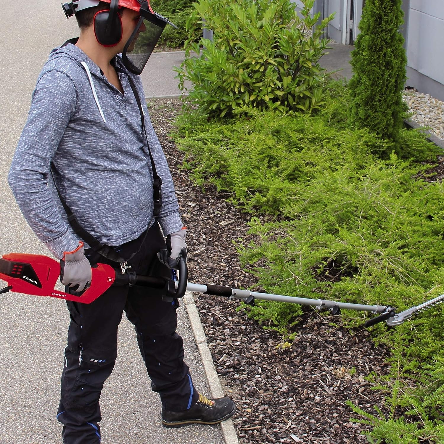 einhell-gc-hc-90-2046-t-taille-haie-lagueuse-900w-2-6m image 3