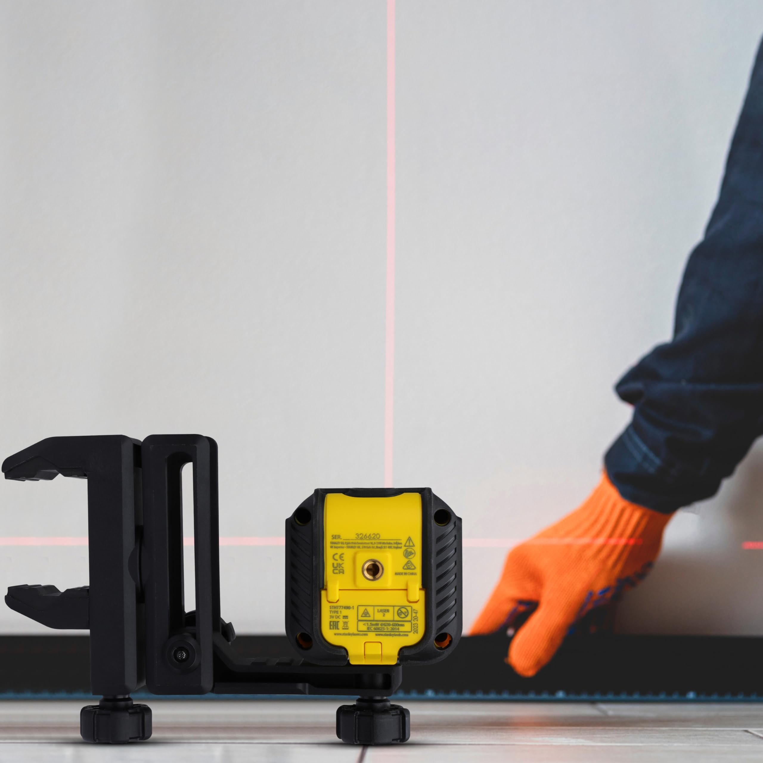 stanley-cubix-stht77498-1-niveau-laser-croix-rouge-12-m image 3