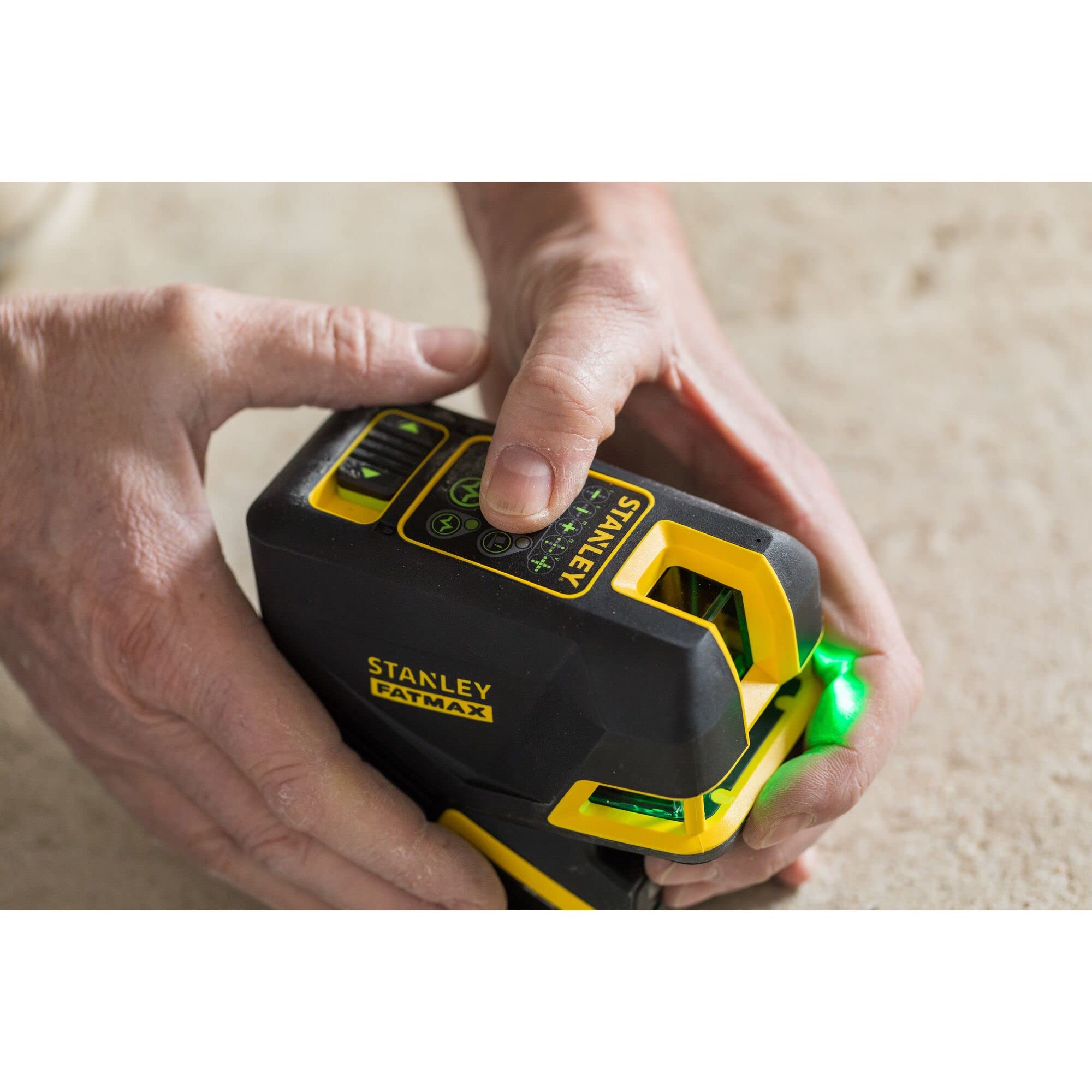 stanley-fatmax-fmht77598-1-niveau-laser-vert-croix-5-points image 8