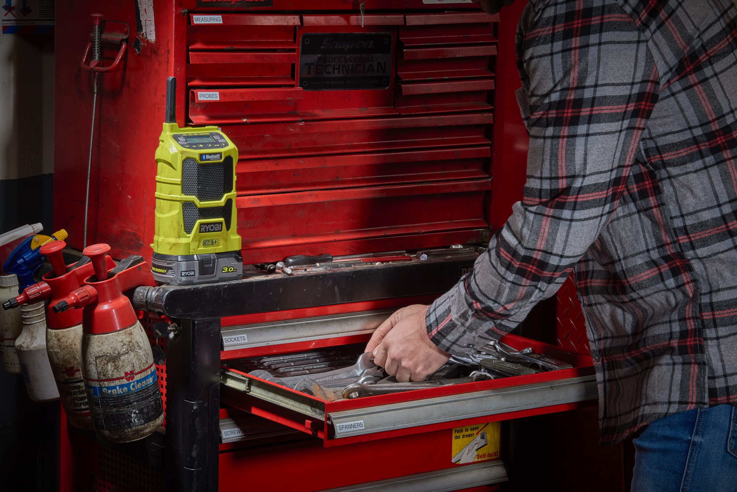ryobi-r18r-0-radio-enceinte-bluetooth-18v-one-am-fm image 3